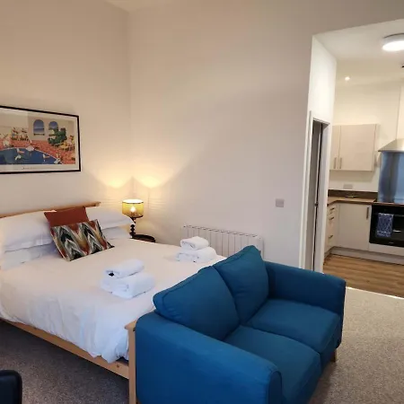 6 Esplanade Gardens 1 Bed Ground Floor